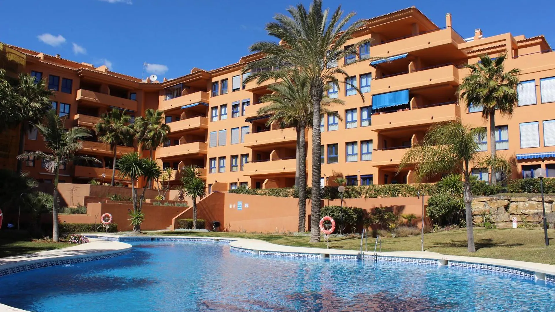 Beautiful Sea Views Duplex Penthouse In Manilva Apartment