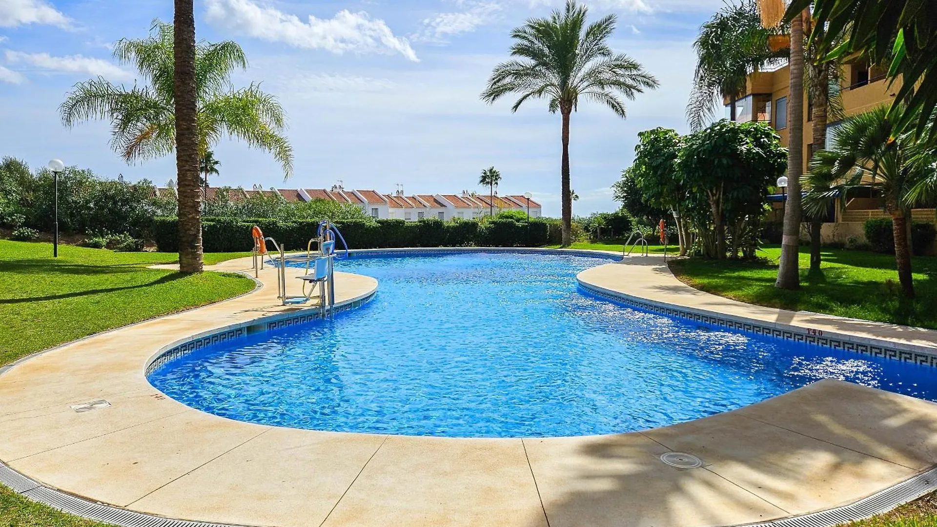 Beautiful Sea Views Duplex Penthouse In Manilva Apartment 0*,