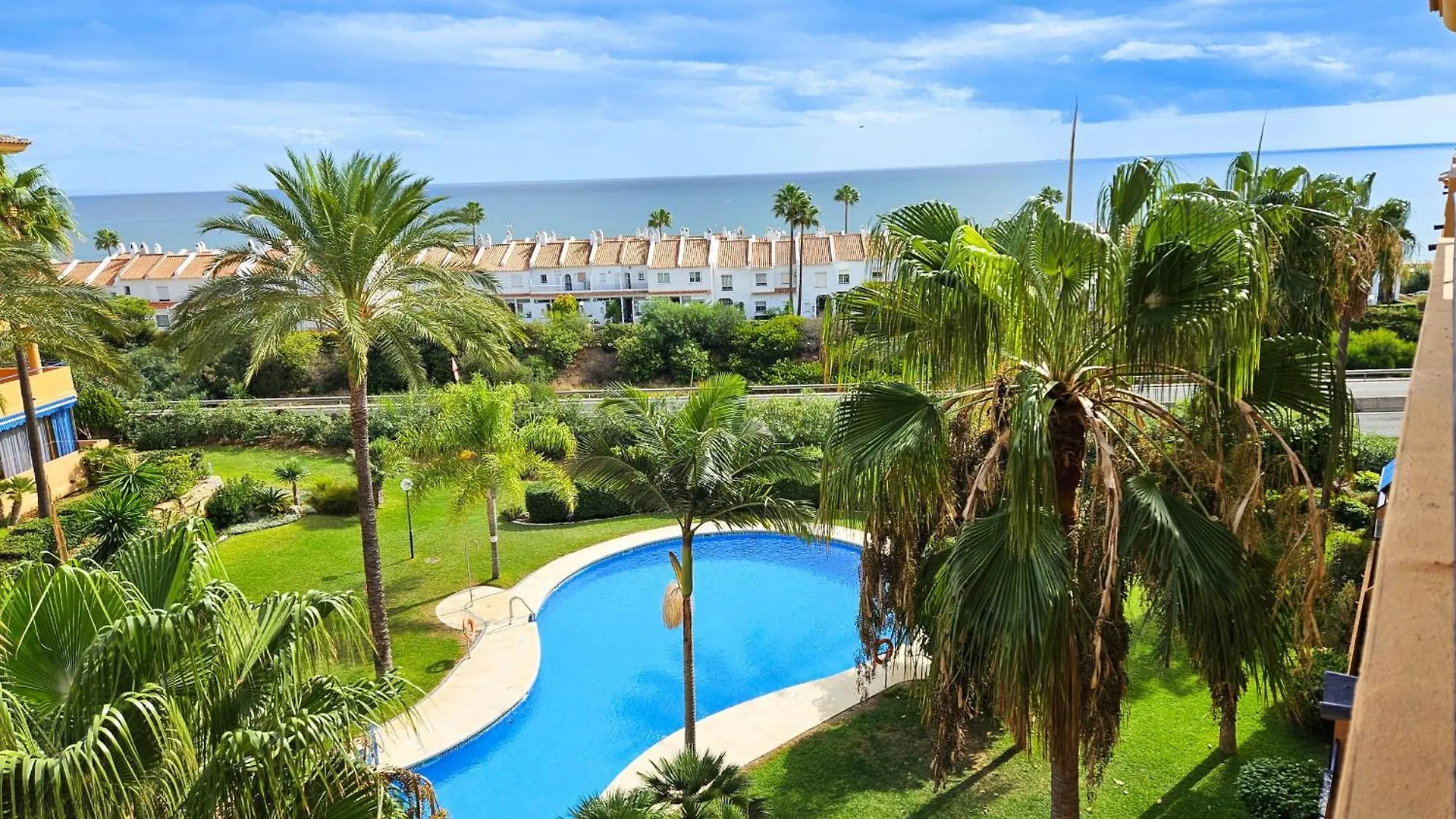 Beautiful Sea Views Duplex Penthouse In Manilva Apartment