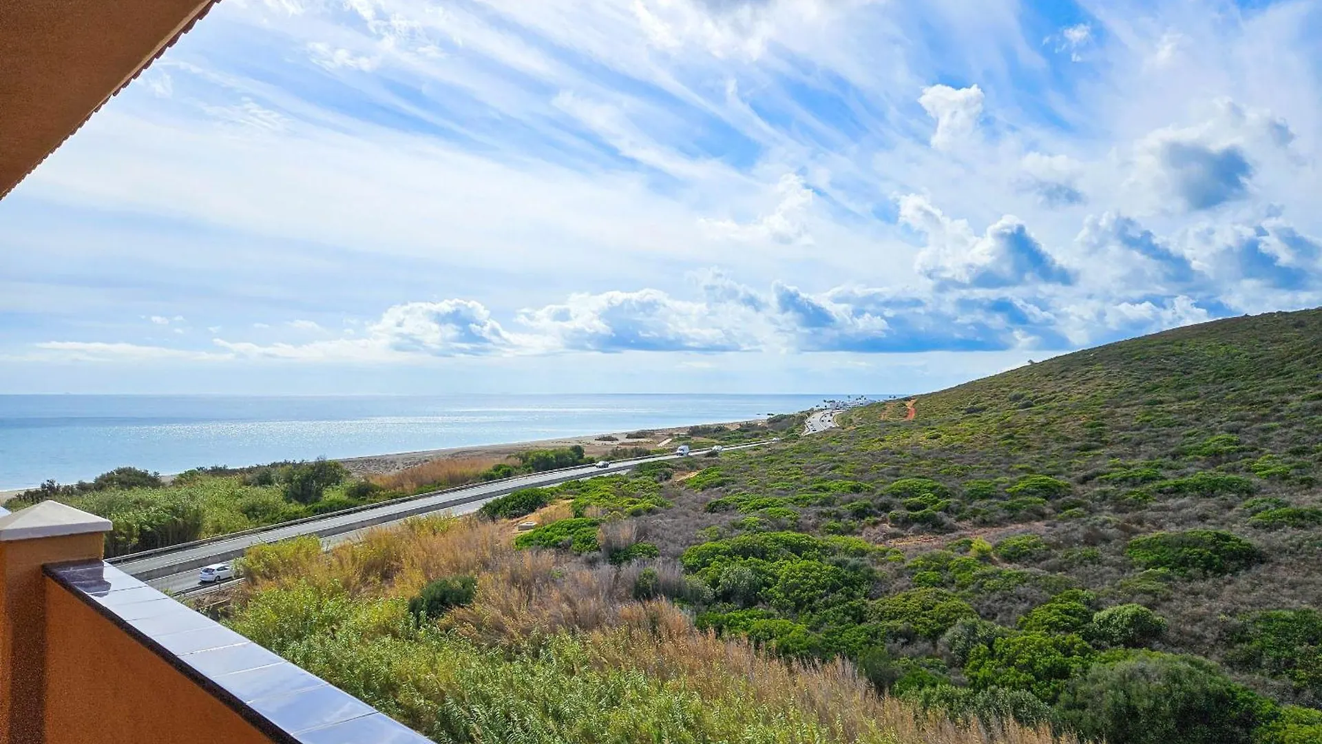 Beautiful Sea Views Duplex Penthouse In Manilva Apartment